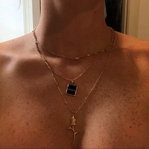 Gold rose & Queen chain layering necklace